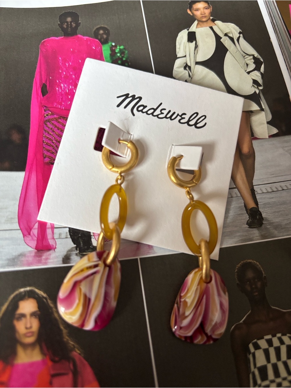 Live show notification ✨👛🎒👜🛍️ - Picture 3 of 17